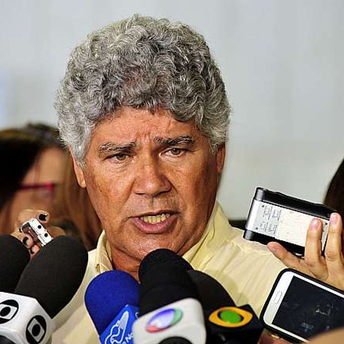 Candidato a presidência da Câmara, dep. Chico Alencar (PSOL-RJ) concede entrevista