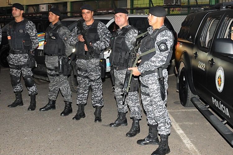 Segurança - policiais - PM polícia militar viatura policial repressivo ostensivo