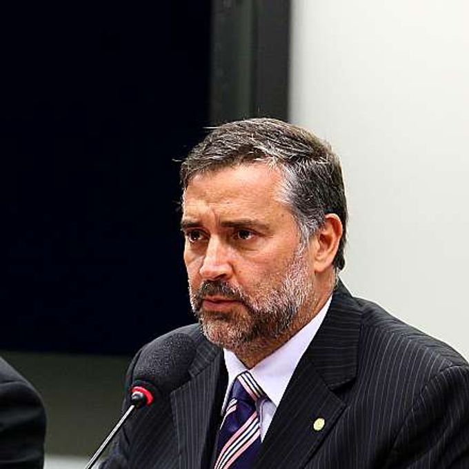 Reunião para eleição do presidente e do vice-presidente da Comissão. Presidente eleito, dep. Paulo Pimenta (PT-RS)