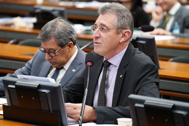 Reunião Ordinária para discussão e votação do parecer do relator, dep. Samuel Moreira (PSDB/SP). Dep. Heitor Schuch (PSB - RS)