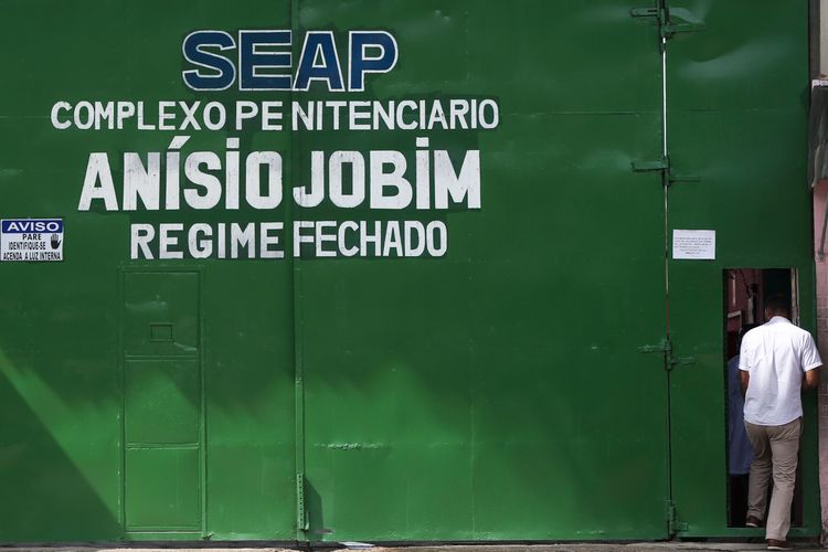 Segurança - presídio - penitenciárias cadeias Anísio Jobim Manaus prisão rebelião crise carcerária penitenciária familiares