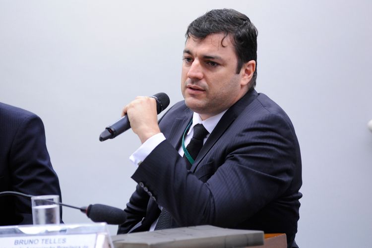 Reunião Ordinária e Audiência Pública. Representante da Associação Brasileira de Criminalística, Bruno Teles