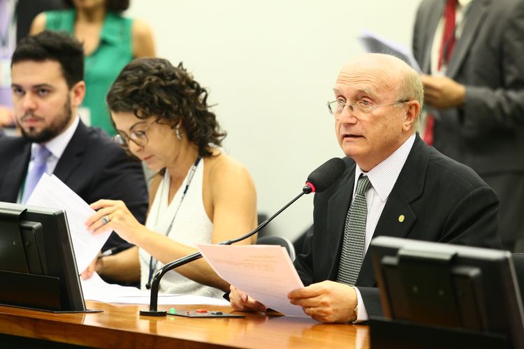 Reunião Ordinária. Presidente da CCJC, dep. Osmar Serraglio (PMDB-PR)