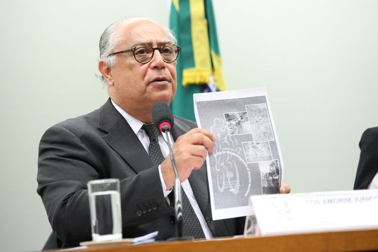 Audiência pública sobre Ciclovias e Ciclofaixas. Diretor de Relações Externas da Associação Brasileira de Normas Técnicas (ABNT), Carlos Santos Amorim Junior