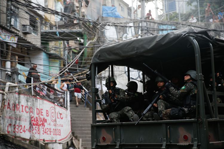 Segurança - geral - exército favelas Rocinha forças armadas ocupação violência