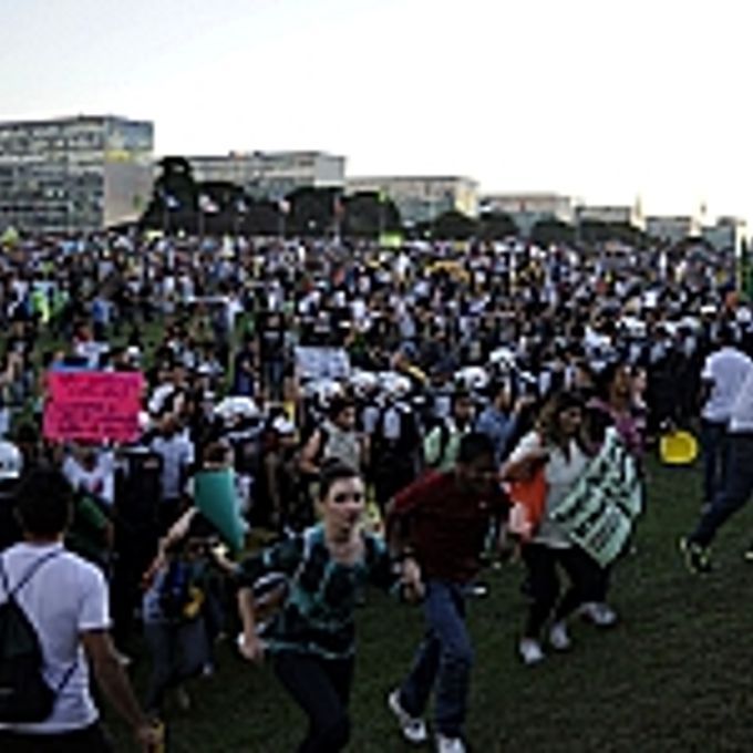 Concentração de manifestantes na Esplanada dos Ministérios