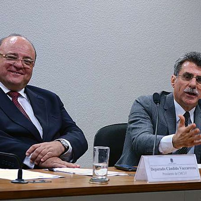 Reunião de Trabalho. (E) Dep. Câdido Vaccarezza (PT-SP), presidente da CMCLF e Sen. Romero Jucá, relator
