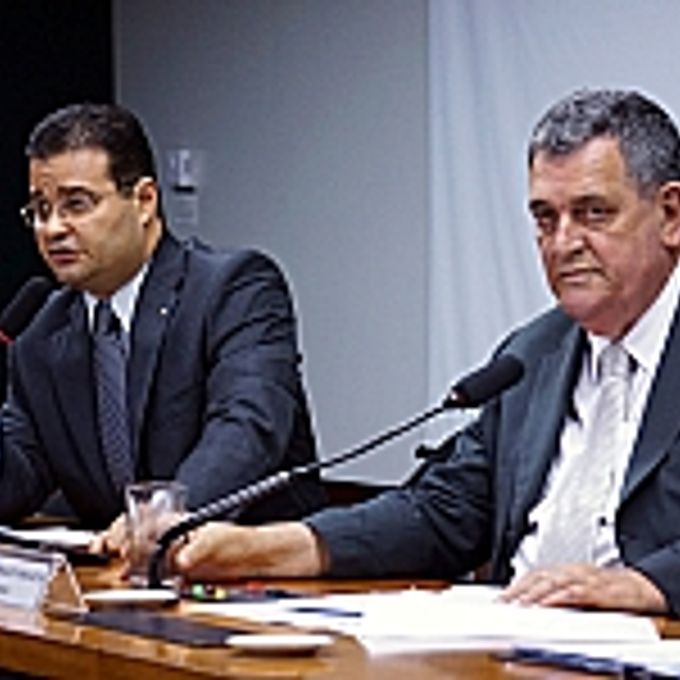 Reunião Ordinária - dep. Fábio Trad (relator), dep. Arnaldo Faria de Sá (presidente)