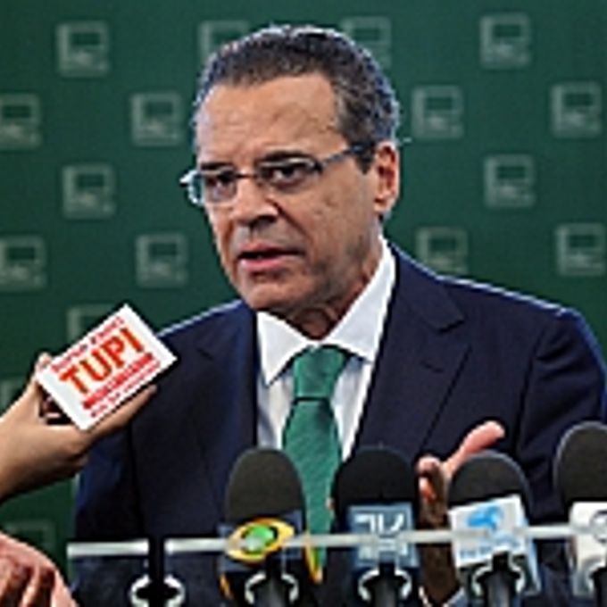 Presidente da Câmara, dep. Henrique Eduardo Alves (PMDB-RN) fala sobre as MPs que ainda precisam ser votadas