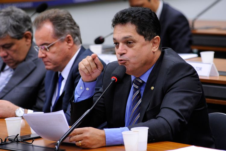Audiência pública para tomada de depoimento do presidente do TRANDBANK, Adolpho Júlio da Silva Mello Neto. Dep. João Rodrigues (PSD-SC)