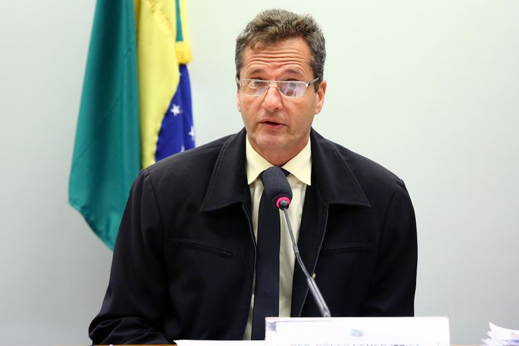 Audiência pública para discussão sobre o cercamento com grades dos prédios residenciais localizados no Cruzeiro Novo-DF. Dep. Rôney Nemer (PP - DF)