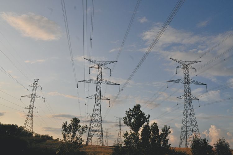 Energia - Elétrica - Fios de energia elétrica - Transmissão de energia - Cabos de alta tensão