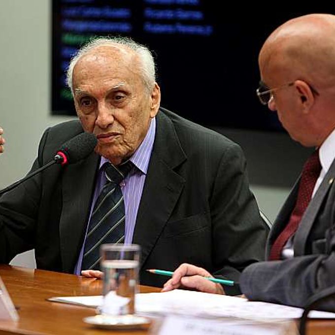 Audiência pública com o empresário da construção civil, Luiz Roberto Ponte, autor da Lei 8.666/93
