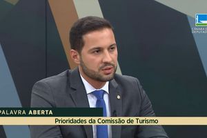 Capa - Paulo Litro explica as prioridades da Comissão de Turismo