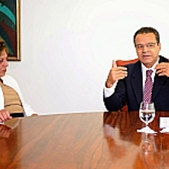 Presidente Henrique Eduardo Alves, no exercício da presidência da República, e Rosalba Ciarlini, governadora do Rio Grande do Norte, em visita de cortesia
