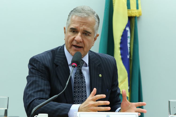 Audiência pública para debater a instituição da Zona de Processamento de Exportação no Porto de Açu no Rio de Janeiro. Dep. Julio Lopes (PP-RJ)