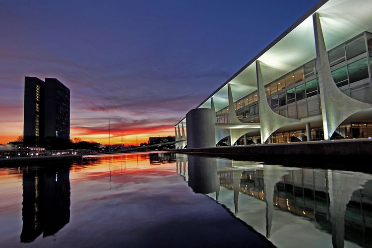 Brasília - Congresso - Congresso e Palácio do Planalto Executivo e Legislativo poderes