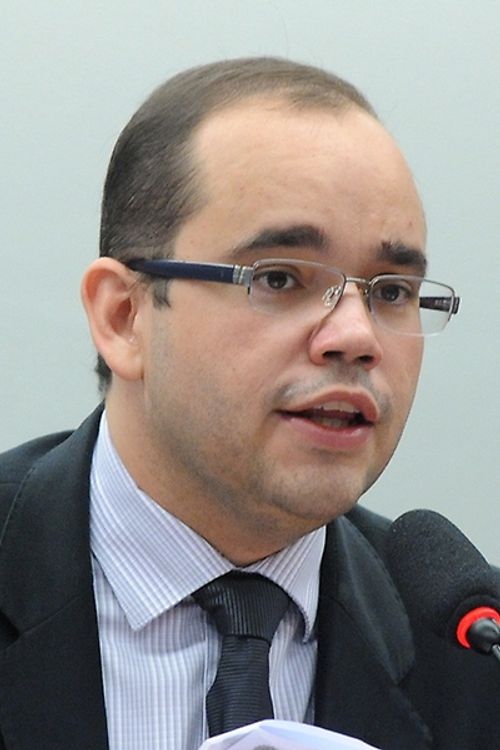 Deputados D - F - Fábio Sousa