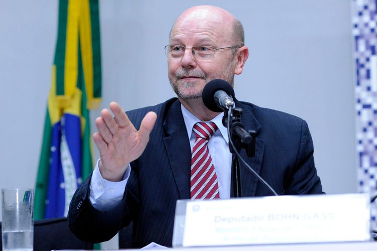 Seminário: impactos da aplicação da nova legislação trabalhista no Brasil. Dep. Bohn Gass (PT - RS)