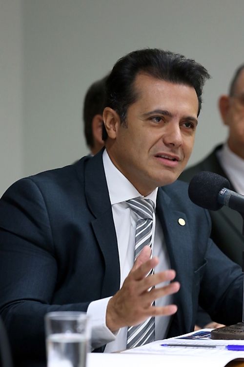 Lançamento da Frente Parlamentar Mista de Manutenção das unidades de saúde - dep. Marcelo Aguiar