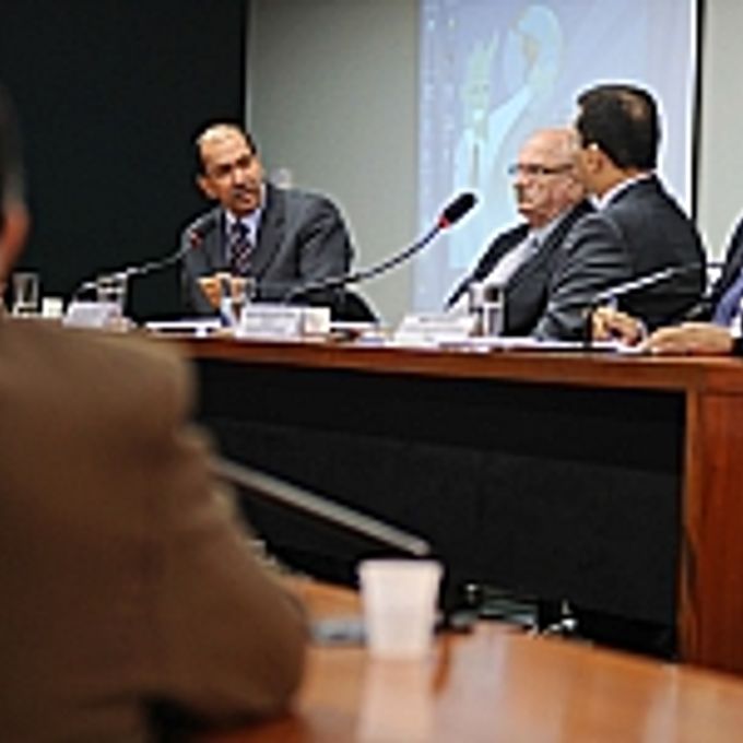 (E/D) Cel. Edson Araújo (Chefe Gab. Gestão Segurança DF e Entorno), Júlio Jacobo (Diretor Instituto Sangari), Dep. Mendonça Prado (DEM-SE) e Mário Teodoro (Sec. Executivo de Igualdade Racial)