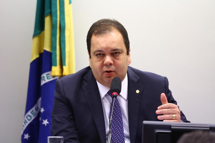 Discussão e votação de pareceres preliminares referentes a processos em desfavor dos deputados João Rodrigues (PSD/SC) e Jean Wyllys (PSOL.  Dep. Elmar Nascimento (DEM - BA)