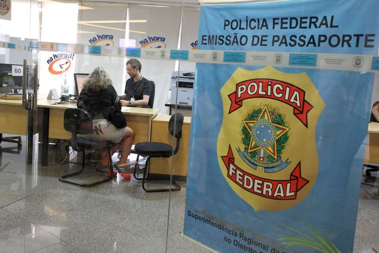 Relações Exteriores - geral - passaportes Polícia Federal identificação exterior viagens turismo