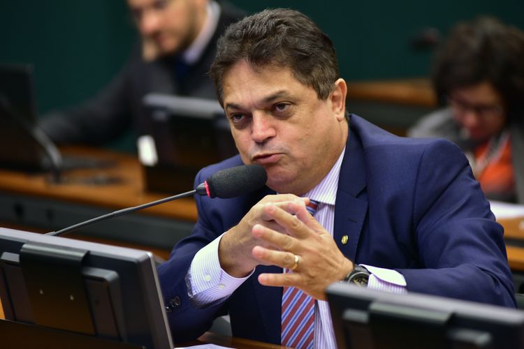 Audiência pública para esclarecimentos sobre fatos relacionados a investigações da CPI. Dep. João Rodrigues (PSD - SC)