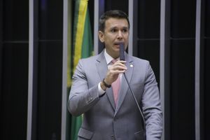 Os jogos de azar devem ser legalizados no Brasil? Por Brian Epstein Campos