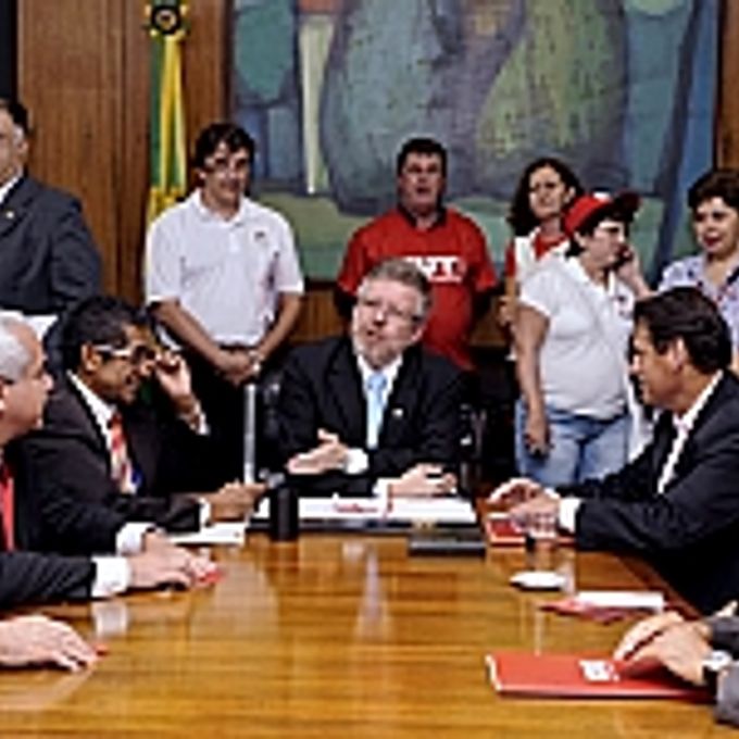 Presidente Marco Maia recebe Artur Henrique (presidente nacional da CUT), Quintino Severo (secretário geral da CUT) e membros da executiva nacional