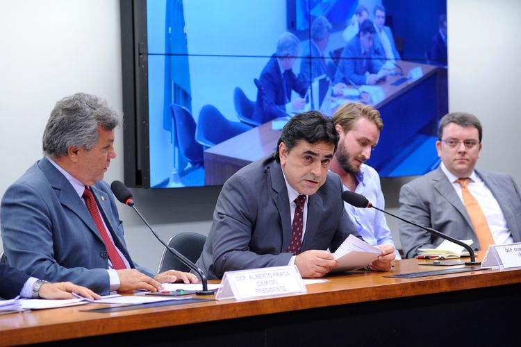 Audiência pública para tomada de depoimentos. Dep. Domingos Sávio (PSDB-MG)