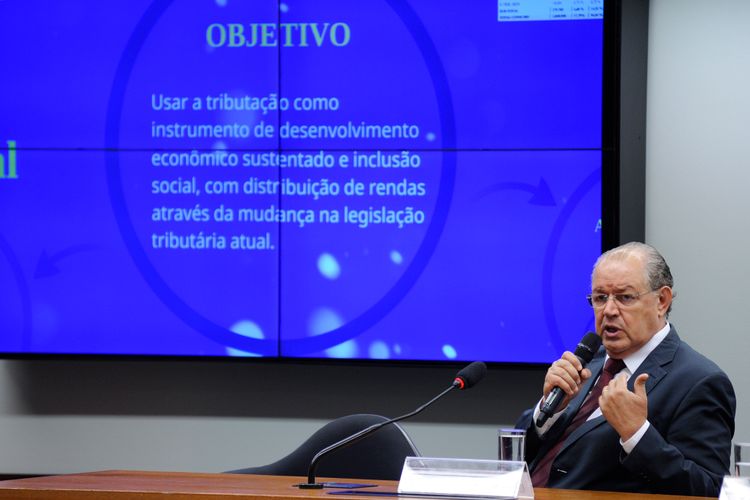 Reunião ordinária para apresentação de relatório prévio do dep. Luiz Carlos Hauly (PSDB-PR)