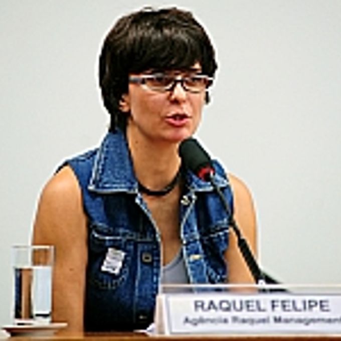 Raquel Felipe (proprietária da Agência de modelos Raquel Managment)