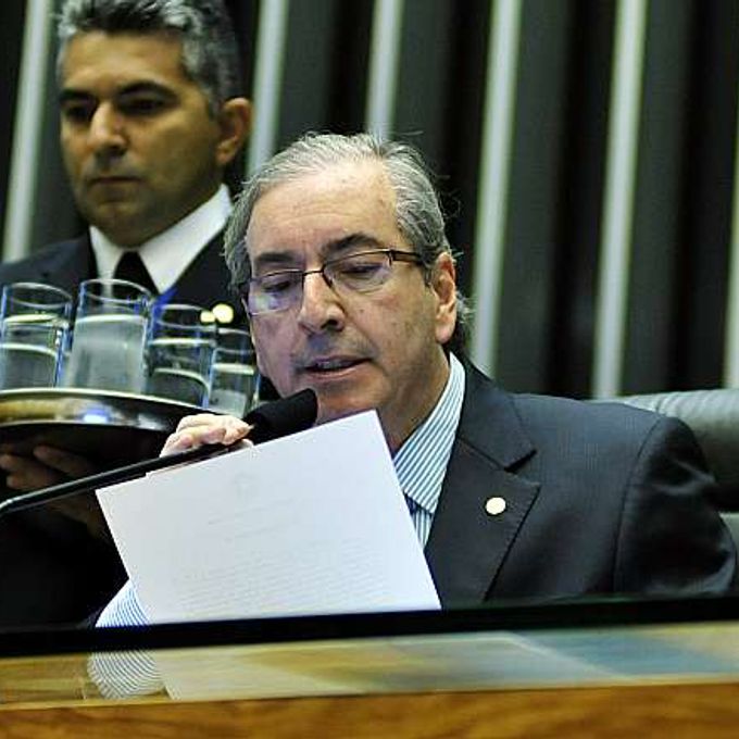 Presidente da Câmara, dep. Eduardo Cunha (PMDB-RJ) lê, em Plenário, o ato de criação da Comissão Parlamentar de Inquérito (CPI) da Petrobras