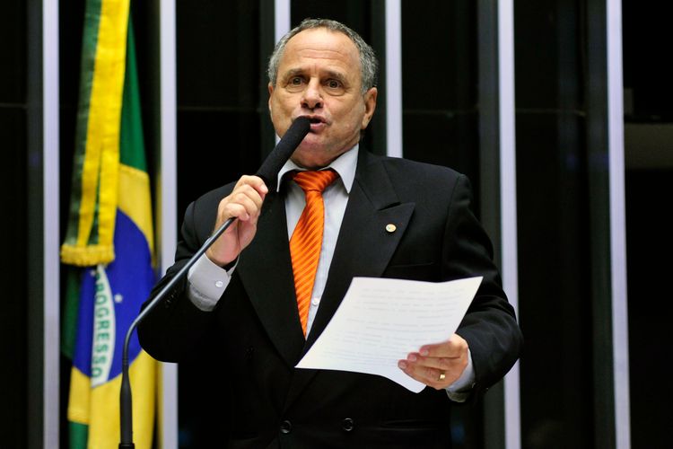 Sessão extraordinária para eleição do novo presidente da Câmara dos Deputados. Candidato a presidência, dep. Carlos Manato (SD - ES)