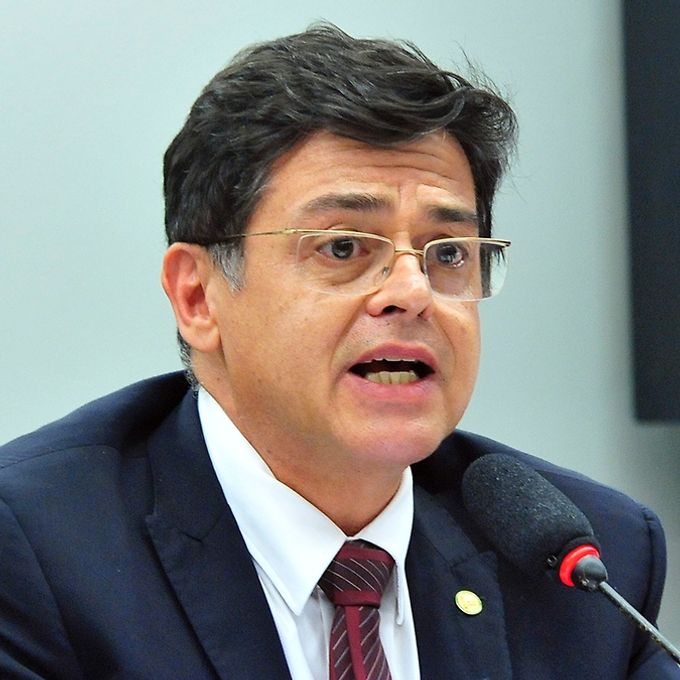 Audiência pública o diagnóstico e tratamento da esclerose múltipla no Brasil. Dep. Eduardo Barbosa (PSDB-MG)