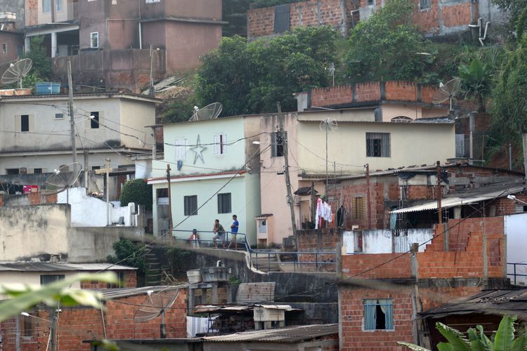 Cidades - Favelas e Pobreza