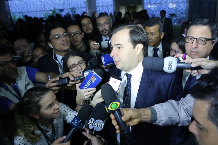 Presidente da câmara dep. Rodrigo Maia concede entrevista