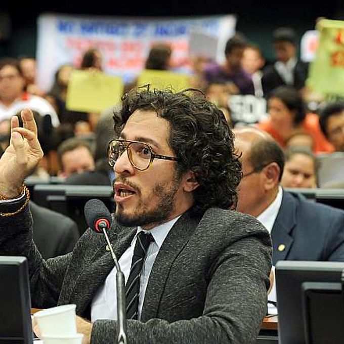 Discussão e votação do parecer do relator, deputado Angelo Vanhoni (PT-PR). Dep. Jean Wyllys (PSOL-RJ)