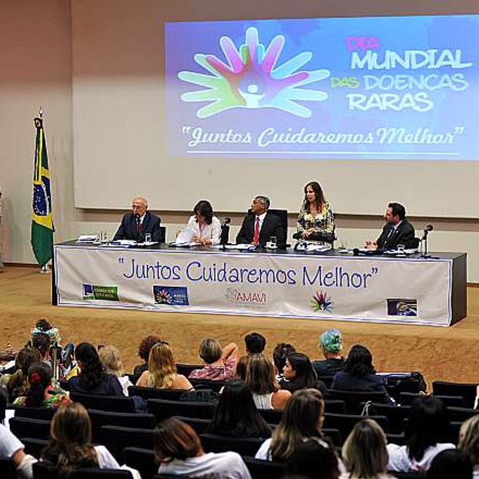 Associação AMAVI de Atenção aos Familiares e Pacientes de Doenças Raras promove o Dia das Doenças Raras em Brasília