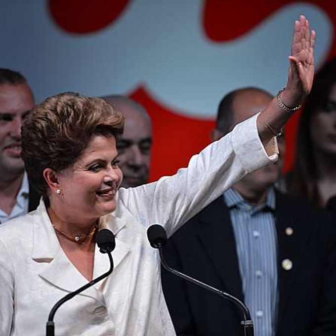 Dilma reeleita
