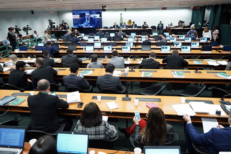 Reunião Ordinária para discussão e votação do parecer do relator, dep. Samuel Moreira (PSDB/SP)