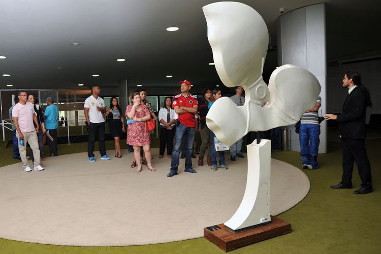 Turismo - Brasil - Brasília visitação Congresso Nacional Câmara deputados cívico turistas